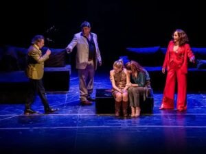 "El divorcio del año" continuará su gira con una actríz reemplazante tras el fallecimiento de Ernestina Pais