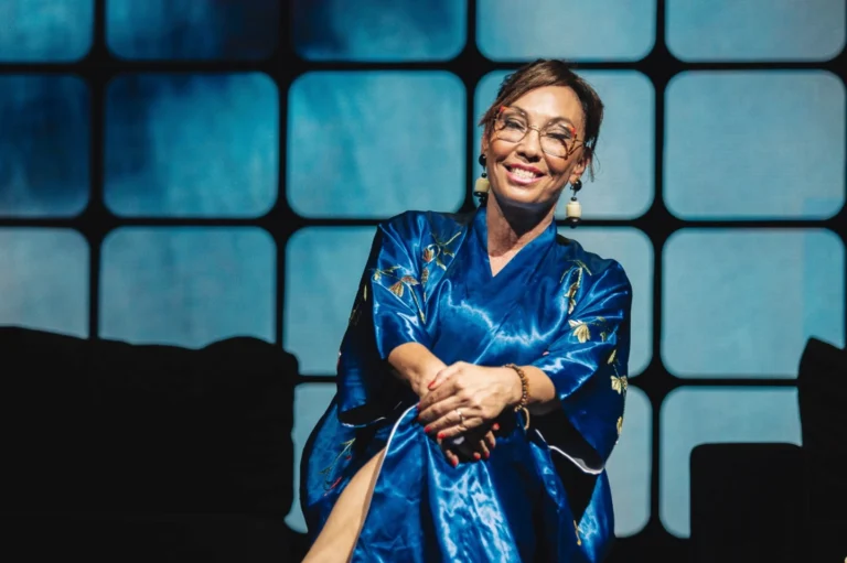 Ernestina Pais y el teatro  como lugar seguro