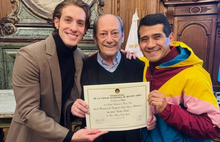 "Derechos Torcidos" fue declarada de Interés Cultural por la Legislatura de la Ciudad de Buenos Aires