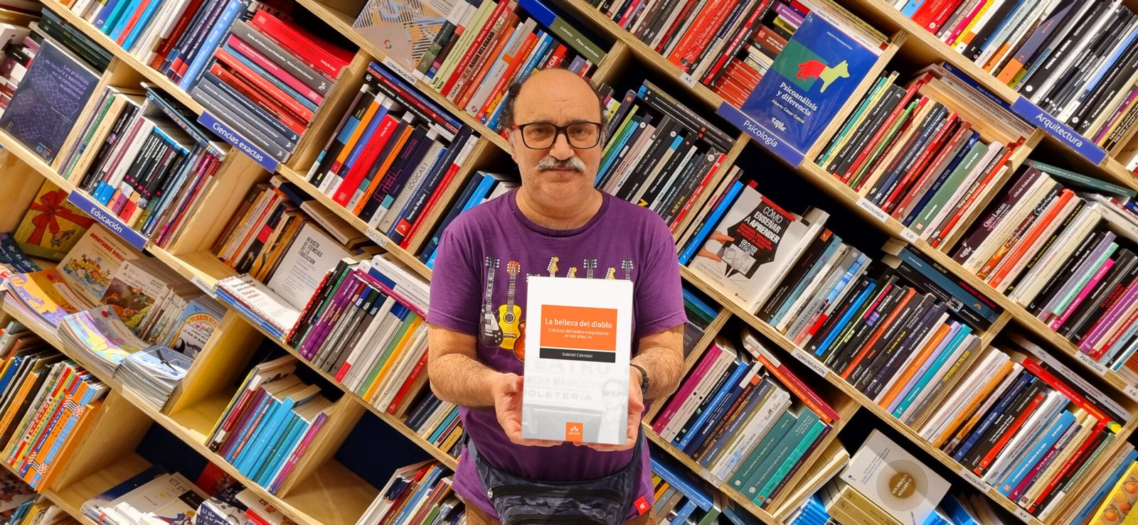 EUDEM presentó un libro sobre el teatro marplatense en los años 70