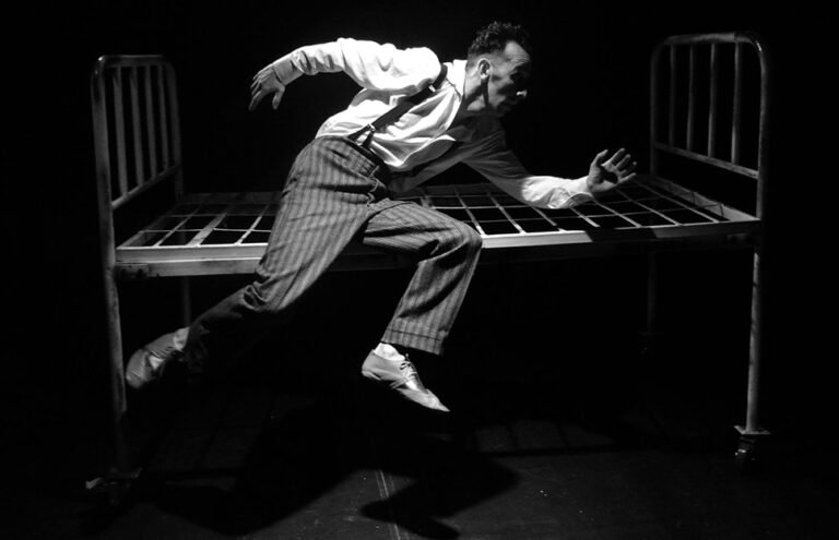 Llega al Centro Cristoforo Colombo un nuevo seminario sobre teatro corporal