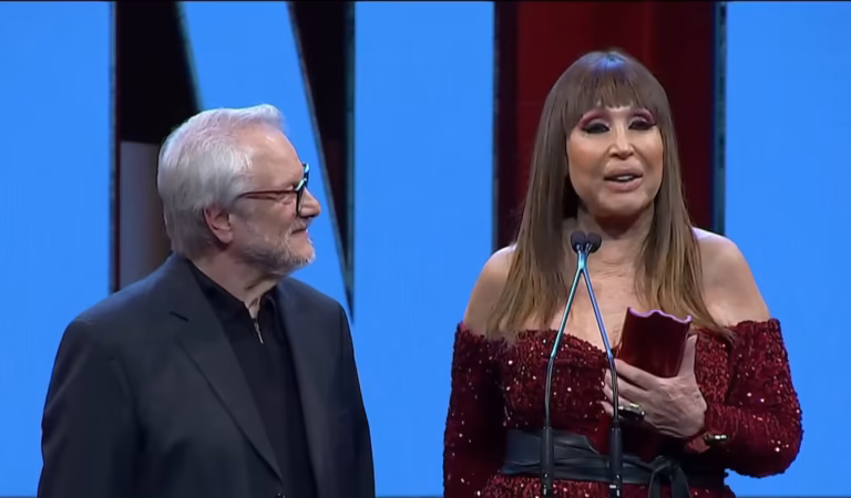 Moria Casán recibió el Premio PINTI a la Trayectoria en Actuación Femenina