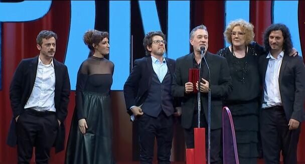 "Una Navidad de mierda" ganó el Premio PINTI a Mejor Comedia y dejó un mensaje en defensa del teatro