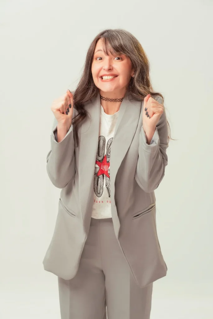 Débora Longobardi: "'Ensopados' es una comedia, una forma de seguir incursionando en el humor, que considero algo necesario e importante"