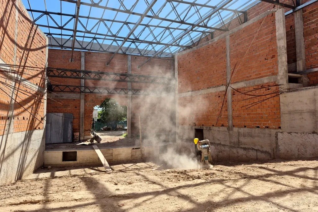 Progresa la construcción del futuro Teatro Municipal de El Talar